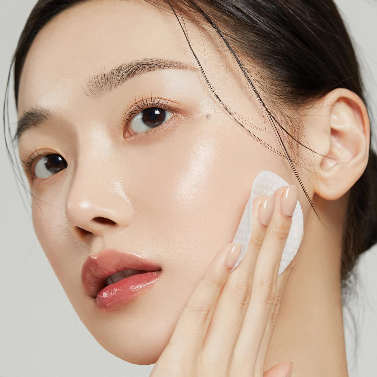 Medicube Zero Pore Pads - 70 pads / Oman