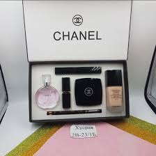 Chanel Box with Accessories