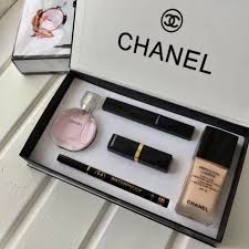 Chanel Box with Accessories
