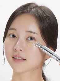 Brightening Eye Cream for Dark Circles – VT Cosmetics Reedle Shot Vita-Light Eye Cream